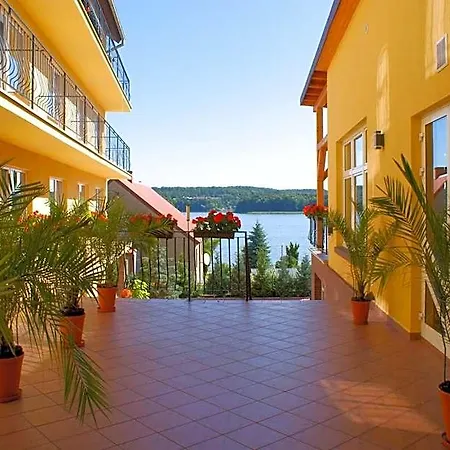 Huszcza Hotel