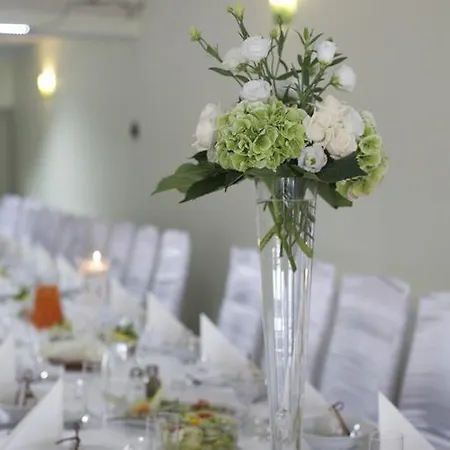 Huszcza 3* ムロンゴヴォ